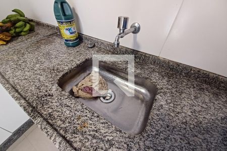 Casa à venda com 550m², 3 quartos e 2 vagas Casa à venda com 550m², 3 quartos e 2 vagasLavanderia (Torneira)