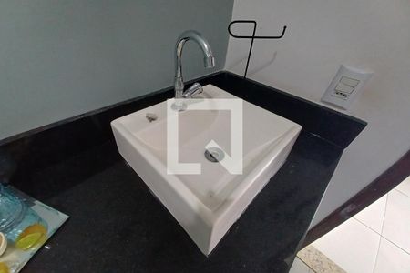 Casa à venda com 550m², 3 quartos e 2 vagas Casa à venda com 550m², 3 quartos e 2 vagasDetalhe do Lavabo