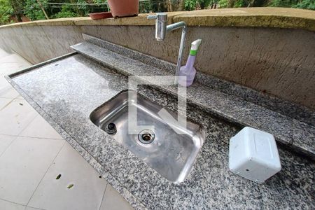 Casa à venda com 550m², 3 quartos e 2 vagas Casa à venda com 550m², 3 quartos e 2 vagasChurrasqueira