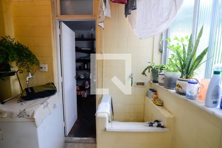 Apartamento para alugar com 240m², 3 quartos e 1 vagaÁrea de Serviço