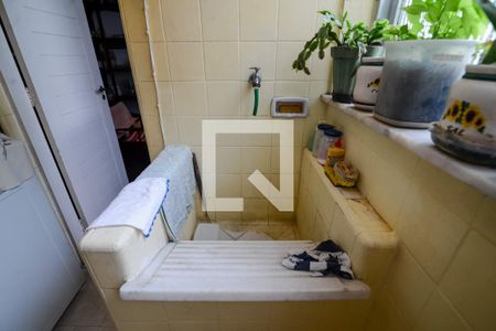 Apartamento para alugar com 240m², 3 quartos e 1 vagaÁrea de Serviço