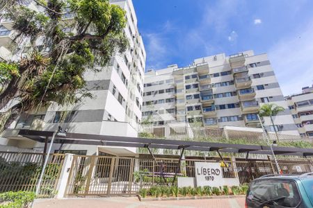 Apartamento para alugar com 121m², 2 quartos e 1 vagaFachada e portaria