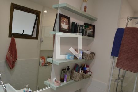 Apartamento para alugar com 121m², 2 quartos e 1 vagaBanheiro da Suíte