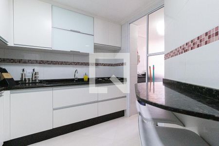 Apartamento à venda com 56m², 2 quartos e 1 vagaCozinha e área de serviço