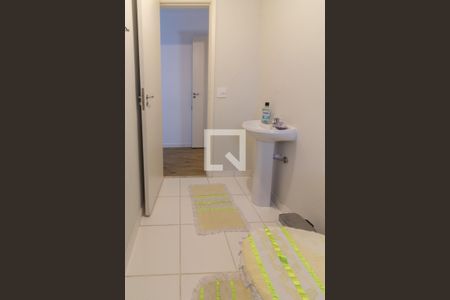 Banheiro 1 de apartamento para alugar com 2 quartos, 82m² em Parque Esplanada do Embu, Embu das Artes