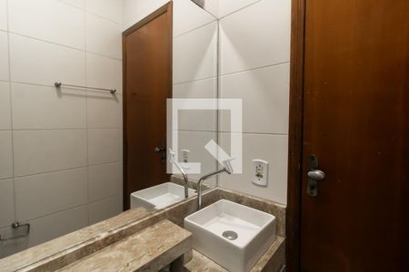 Casa de condomínio à venda com 55m², 2 quartos e 1 vagaBanheiro