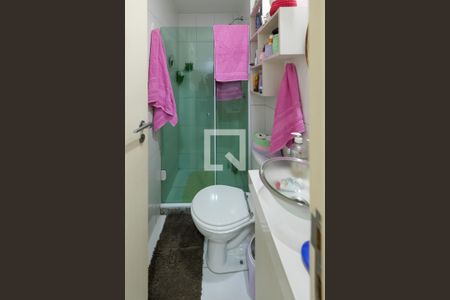 Apartamento à venda com 67m², 2 quartos e 1 vagaBanheiro Corredor