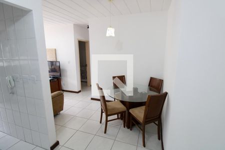 Sala de apartamento à venda com 2 quartos, 55m² em Vargem Pequena, Rio de Janeiro