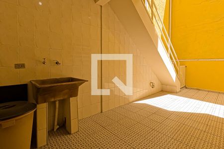 Casa para alugar com 290m², 3 quartos e 4 vagasÁrea de Serviço