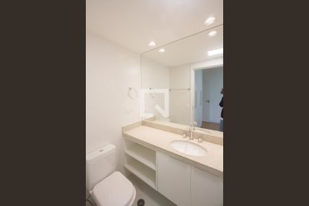 Apartamento à venda com 250m², 3 quartos e 4 vagasBanheiro Suíte 2