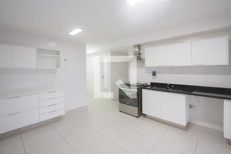 Apartamento à venda com 250m², 3 quartos e 4 vagasCozinha