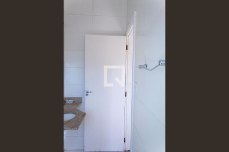 Casa de condomínio para alugar com 95m², 2 quartos e 2 vagasBanheiro da Suíte 2