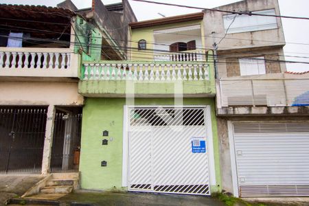 Casa à venda com 217m², 2 quartos e 3 vagasFachada