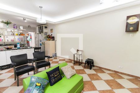 Casa à venda com 175m², 5 quartos e 2 vagas Casa à venda com 175m², 5 quartos e 2 vagasCozinha/Sala de jantar