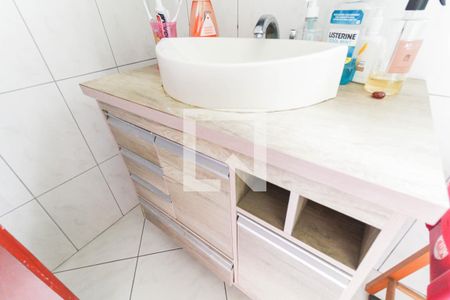 Casa à venda com 175m², 5 quartos e 2 vagas Casa à venda com 175m², 5 quartos e 2 vagasBanheiro suíte 2