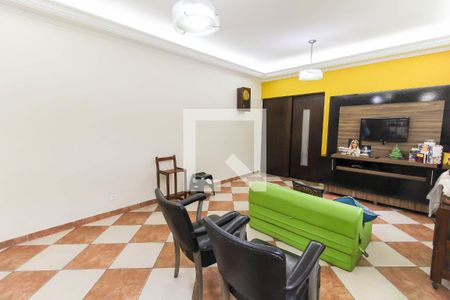 Casa à venda com 175m², 5 quartos e 2 vagas Casa à venda com 175m², 5 quartos e 2 vagasCozinha/Sala de jantar