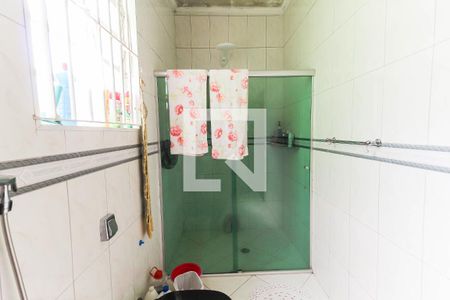 Casa à venda com 175m², 5 quartos e 2 vagas Casa à venda com 175m², 5 quartos e 2 vagasBanheiro suíte 2