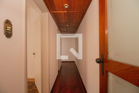 Corredor de apartamento à venda com 2 quartos, 102m² em Floresta, Porto Alegre