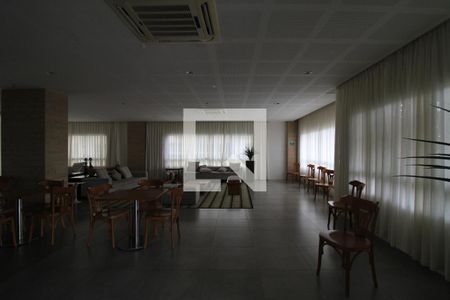 Apartamento à venda com 183m², 4 quartos e 2 vagasÁrea comum - Salão de festas