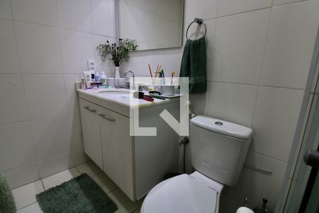 Apartamento à venda com 183m², 4 quartos e 2 vagasBanheiro da Suíte 1