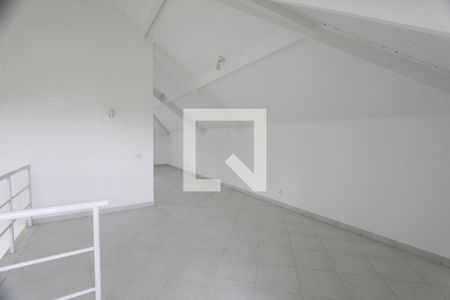 Casa de condomínio à venda com 470m², 4 quartos e 4 vagassótão