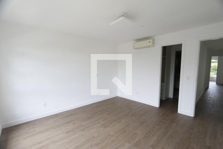 Casa de condomínio à venda com 470m², 4 quartos e 4 vagassuite 4