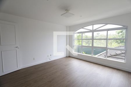 Casa de condomínio à venda com 470m², 4 quartos e 4 vagassuite 4