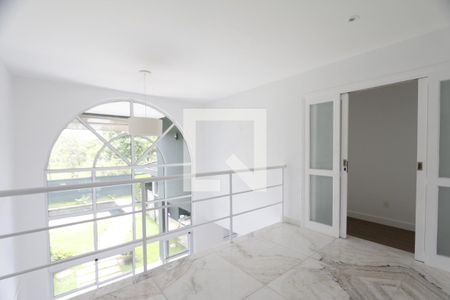 Casa de condomínio à venda com 470m², 4 quartos e 4 vagashall