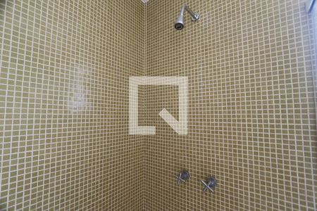 Casa de condomínio à venda com 470m², 4 quartos e 4 vagasBanheiro da Suíte 2