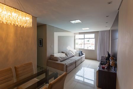 Apartamento para alugar com 90m², 3 quartos e 1 vagaSala