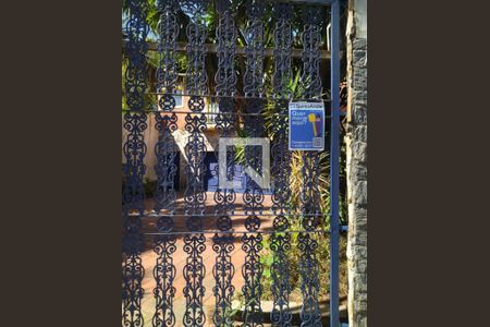 Casa para alugar com 294m², 3 quartos e 9 vagas Casa para alugar com 294m², 3 quartos e 9 vagasFachada