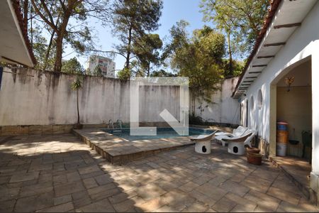 Casa para alugar com 294m², 3 quartos e 9 vagasPiscina