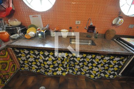 Casa para alugar com 294m², 3 quartos e 9 vagasCozinha