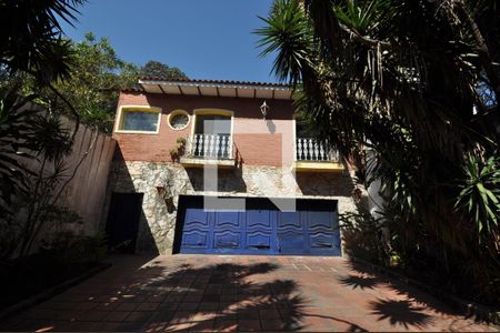 Casa para alugar com 294m², 3 quartos e 9 vagasGaragem