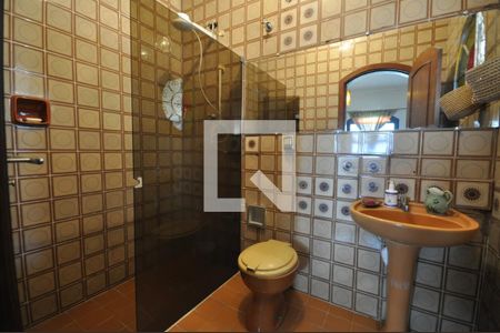 Casa para alugar com 294m², 3 quartos e 9 vagasBanheiro da Suíte