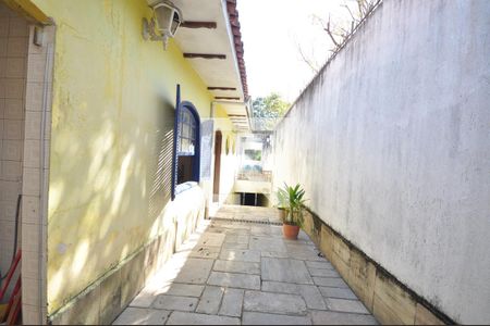 Casa para alugar com 294m², 3 quartos e 9 vagasQuintal