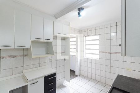 Cozinha de apartamento para alugar com 2 quartos, 50m² em Conjunto Habitacional Padre José de Anchieta, São Paulo