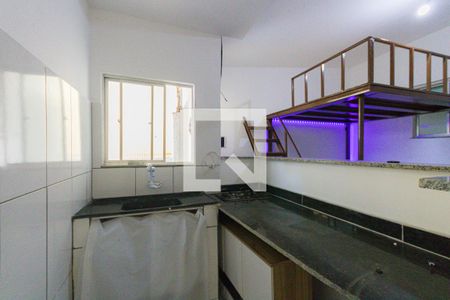 Cozinha de apartamento para alugar com 1 quarto, 25m² em Jacarepaguá, Rio de Janeiro