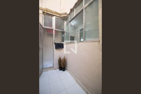 Apartamento à venda com 88m², 2 quartos e sem vagaVaranda