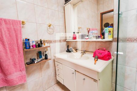 Casa à venda com 340m², 4 quartos e 4 vagasBanheiro - Suíte 1 