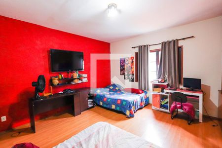 Casa à venda com 340m², 4 quartos e 4 vagasQuarto 2