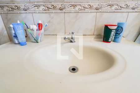 Casa à venda com 340m², 4 quartos e 4 vagasBanheiro Social