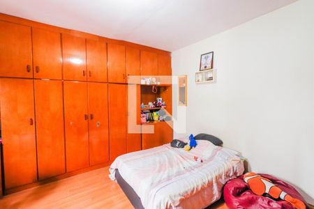 Casa à venda com 340m², 4 quartos e 4 vagasQuarto 2