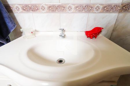 Casa à venda com 340m², 4 quartos e 4 vagasBanheiro - Suíte 2