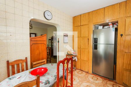 Casa à venda com 340m², 4 quartos e 4 vagasCozinha