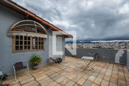 Apartamento à venda com 140m², 3 quartos e 1 vaga Apartamento à venda com 140m², 3 quartos e 1 vagaVaranda cobertura