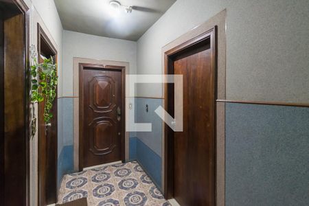 Apartamento para alugar com 70m², 2 quartos e 1 vaga Apartamento para alugar com 70m², 2 quartos e 1 vagaEntradas do imóvel (Social e serviço)