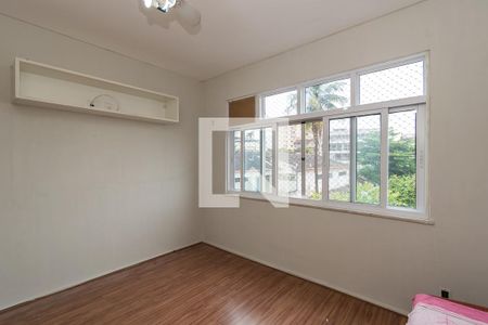Quarto 1 de apartamento para alugar com 2 quartos, 70m² em Ramos, Rio de Janeiro