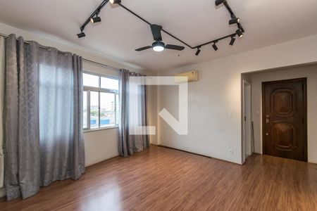 Sala de apartamento para alugar com 2 quartos, 70m² em Ramos, Rio de Janeiro