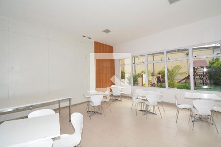 Apartamento para alugar com 45m², 2 quartos e sem vagaÁrea comum - Salão de festas